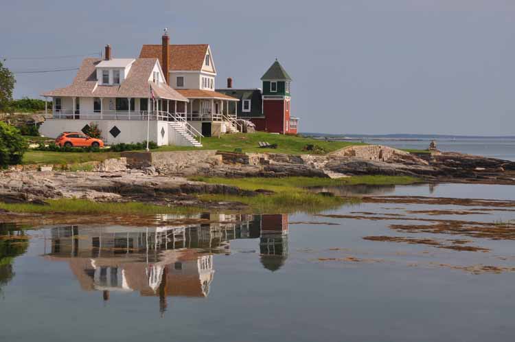 homes on water
